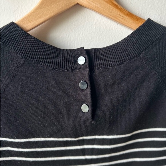 TALBOTS Striped Black and White Short Sleeve Top Size Small Petite - Picture 3 of 5